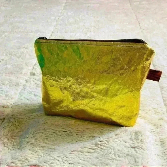 Handmade Gold Mele Manu bag - Picture 1 of 5